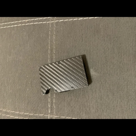 Card holder with money clip - Picture 2 of 2